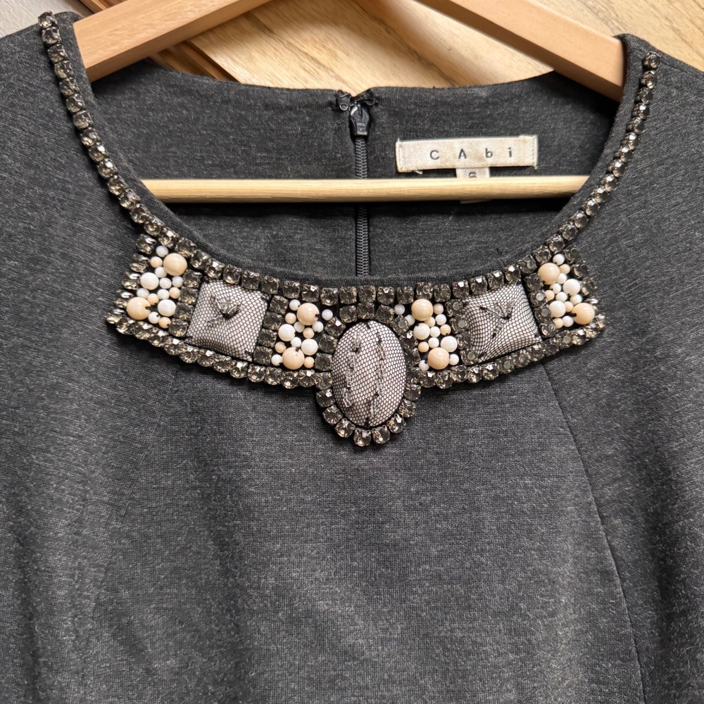 Cabi Womens‎ Charcoal Embellished Neck Sleeveless Knit Top 6 Luxury Artsy Funky